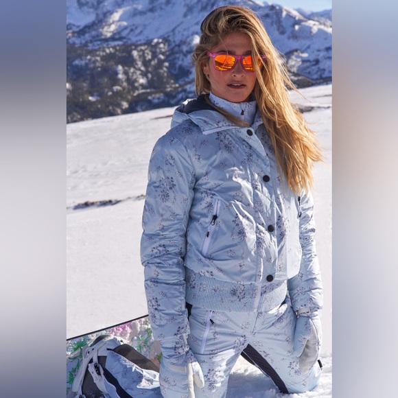 LoveShackFancy X BOGNER FIRE + ICE Sella Ski Jacket
Sz 12 new - Picture 7 of 14